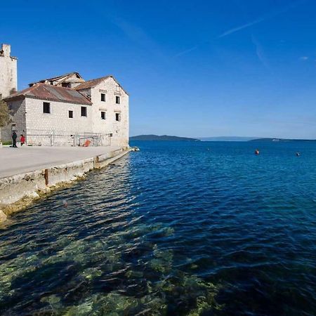 Suncica Apartments Kastela Exterior photo